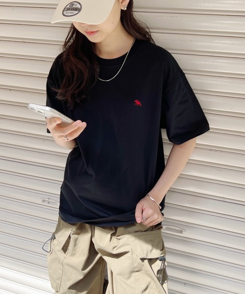 POLOCHAMPS(ポロチャンプス)の「【POLOCHAMPS/ポロチャンプス】 別注 ワンポイント刺繍 クルーネック半袖Tシャツ オーバーサイズ(Tシャツ/カットソー・レディース・ダークグリーン/ブラック/ネイビー/ベージュ/ホワイト/ライトグレー・M/L/XL)」の8枚目の写真