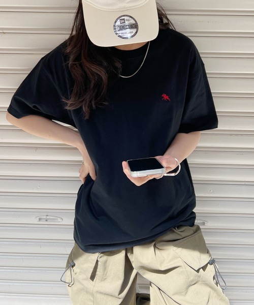POLOCHAMPS(ポロチャンプス)の「【POLOCHAMPS/ポロチャンプス】 別注 ワンポイント刺繍 クルーネック半袖Tシャツ オーバーサイズ(Tシャツ/カットソー・レディース・ダークグリーン/ブラック/ネイビー/ベージュ/ホワイト/ライトグレー・M/L/XL)」の9枚目の写真