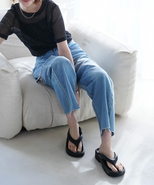 AmiAmi(アミアミ)の「軽量リカバリートングサンダル/ビーチサンダル(サンダル・レディース・ブラック/ホワイト・35/36/37/38/39/40)」の18枚目の写真