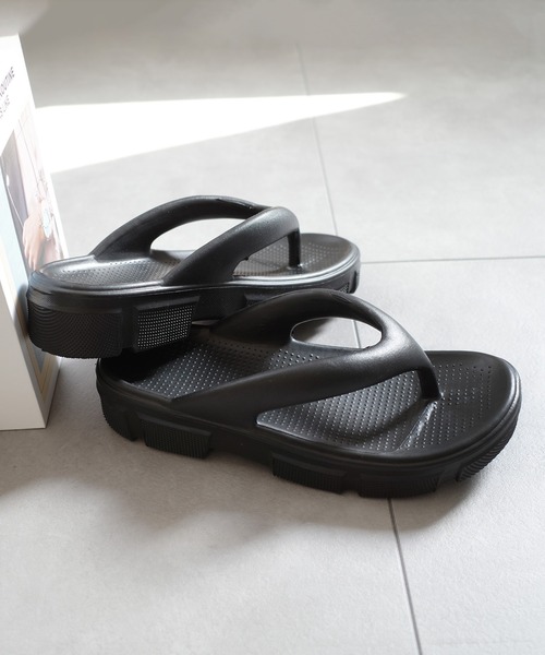 AmiAmi(アミアミ)の「軽量リカバリートングサンダル/ビーチサンダル(サンダル・レディース・ブラック/ホワイト・35/36/37/38/39/40)」の20枚目の写真