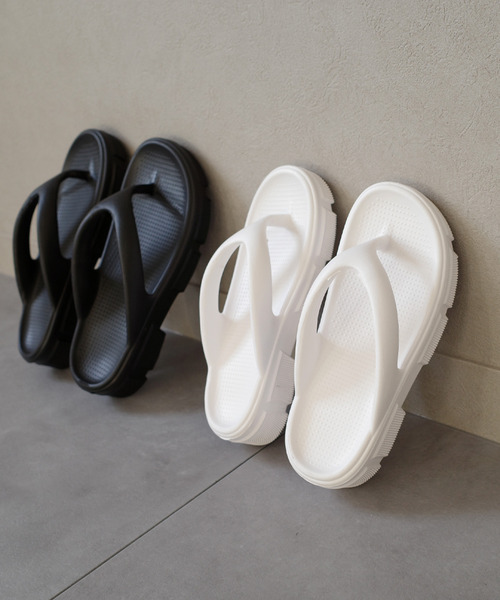 AmiAmi(アミアミ)の「軽量リカバリートングサンダル/ビーチサンダル(サンダル・レディース・ブラック/ホワイト・35/36/37/38/39/40)」の22枚目の写真