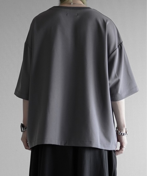 KUUUPY(クーピー)の「Fuhaku Oversized T-Shirt - 布帛オーバーサイズTシャツ(Tシャツ/カットソー・メンズ・ダークブルー/ブラック/グレー・SMALL/MEDIUM/LARGE)」の19枚目の写真
