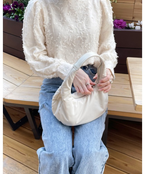 LE MORE（リモア）の「ナイロンラウンドミニバッグ（ハンドバッグ・レディース・ブラック/アイボリー・FREE）」の10枚目の写真