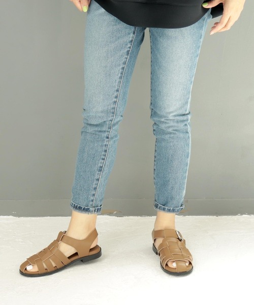 SOROTTO（ソロット）の「編み込み ぺたんこグルカサンダル（サンダル・レディース・キャメル/ブラック/ホワイト・S/L/M/LL）」の7枚目の写真