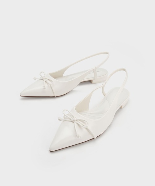 CHARLES & KEITH(チャールズ & キース)の「ボウ ポインテッドトゥスリングバックバレリーナ(バレエシューズ・レディース・ホワイト/ブラック・23cm/24.5cm/25.5cm/25cm/23.5cm/22.5cm)」の6枚目の写真