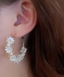フラワーフープピアス