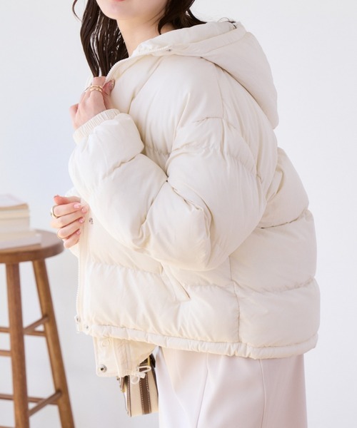 Ada.（エイダ）の「ふんわり暖か パデット（中綿） ボリューム ジャケット（ダウンジャケット/コート・レディース・ブラック/ベージュ/オフホワイト・FREE）」の2枚目の写真
