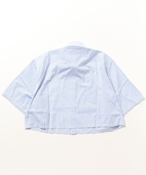 A BATHING APE（アベイシングエイプ）の「APE HEAD ONE POINT STRIPE CROPPED S/S SHIRT L（シャツ/ブラウス・レディース・サックスブルー・SMALL/MEDIUM）」の4枚目の写真