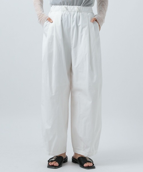 BAYFLOW（ベイフロー）の「イージーカーブパンツ（その他パンツ・レディース・オフホワイト/ブラック/カーキ・SMALL/MEDIUM）」の9枚目の写真