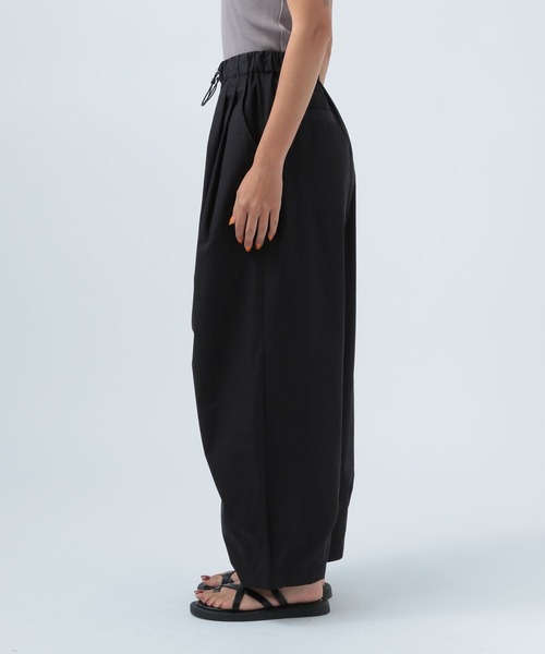 BAYFLOW（ベイフロー）の「イージーカーブパンツ（その他パンツ・レディース・オフホワイト/ブラック/カーキ・SMALL/MEDIUM）」の5枚目の写真