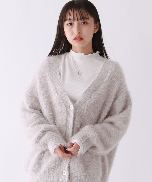 repipi armario(レピピ アルマリオ)の「シャギールーズカーディガン(カーディガン/ボレロ・キッズ・ピンク/アイボリー/グレー/グレー系その他/イエロー・LARGE/SMALL/MEDIUM)」の3枚目の写真