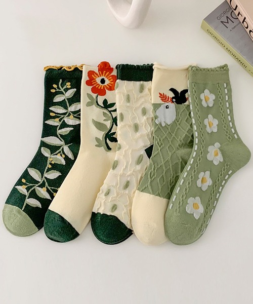 aimoha（アイモハ）の「ボタニカル柄靴下（ソックス/靴下・レディース・ベージュ/ダークグリーン/ライトグリーン/グリーン/オフホワイト・FREE）」の14枚目の写真