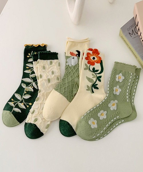 aimoha（アイモハ）の「ボタニカル柄靴下（ソックス/靴下・レディース・ベージュ/ダークグリーン/ライトグリーン/グリーン/オフホワイト・FREE）」の12枚目の写真