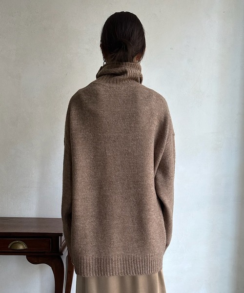 DouDou（ドゥドゥ）の「【WEB限定】 ハイネックワイドプルオーバー（ニット/セーター・レディース・レッド/キャメル/アイボリー/ブラック/ブルー・FREE）」の8枚目の写真