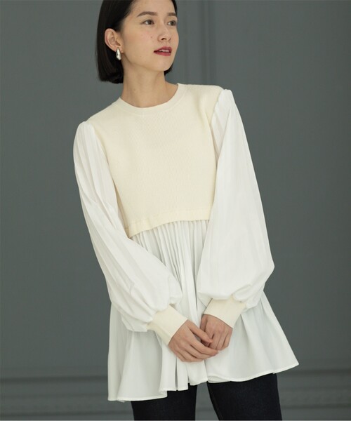 OPAQUE.CLIP（オペークドットクリップ）の「◆プリーツドッキングチュニックニット【洗濯機洗い可】（ニット/セーター・レディース・ホワイト/ブラック/ライトブルー・38/40/42）」の7枚目の写真