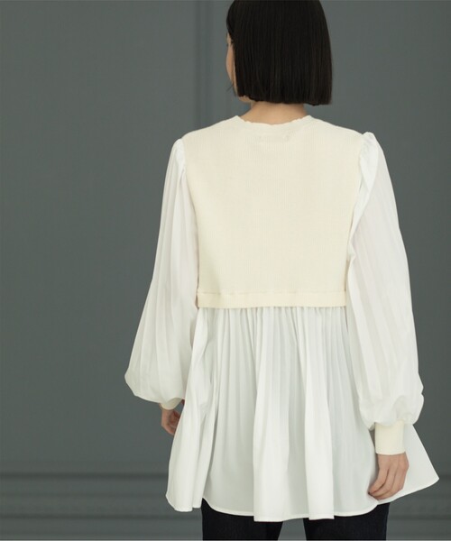 OPAQUE.CLIP（オペークドットクリップ）の「◆プリーツドッキングチュニックニット【洗濯機洗い可】（ニット/セーター・レディース・ホワイト/ブラック/ライトブルー・38/40/42）」の14枚目の写真
