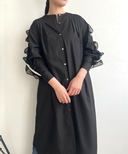 LHELBIE(レルビエ)の「フリルスリーブシャツワンピ(シャツワンピース・レディース・オフホワイト/ブラック・M)」の8枚目の写真