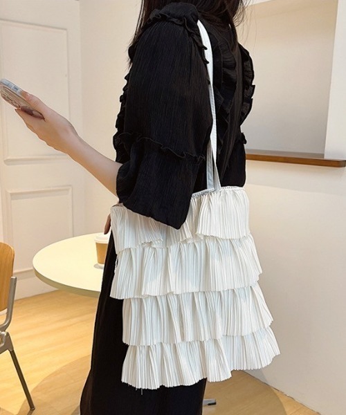 sakishimatokyo（サキシマトーキョー）の「シャイニープリーツトートBAG（ショルダーバッグ・レディース・ピンク/ホワイト/ブラック・FREE）」の13枚目の写真