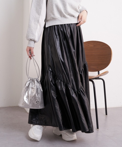 Chico（チコ）の「【2024SS】キラキラフレアボリュームスカート（スカート・レディース・シルバー/ブラック/ホワイト・FREE）」の21枚目の写真