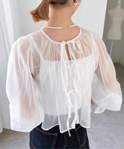 EPIMI E'PIMMY（エピミエピミー）の「2WAYオーガンシアーシャーリングブラウス（シャツ/ブラウス・レディース・ブラック/ピンクベージュ/オフホワイト/ブルー・MEDIUM）」の2枚目の写真