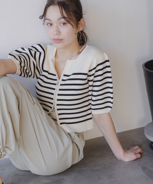 mysty woman（ミスティウーマン）の「ジップリブニットプルオーバー　110468（ニット/セーター・レディース・オフホワイト/ブラック/ホワイト系その他/ライトカーキ・FREE）」の9枚目の写真