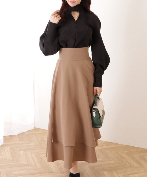 Lace Ladies(レースレディース)の「Vネック風 カットアウト ピンタック ディープカフス ブラウス(シャツ/ブラウス・レディース・ホワイト/ネイビー/ブラック/アイボリー・S/FREE)」の6枚目の写真