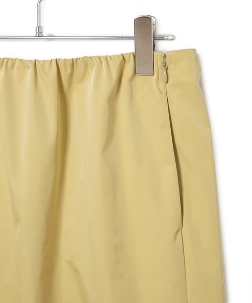 ADAM ET ROPE'(アダムエロペ)の「【サステナブル】マイクロストレッチリーンスカート(スカート・レディース・ブラック/ベージュ/オフホワイト・38/36)」の11枚目の写真