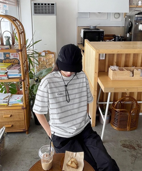 Chillfar(チルファー)の「アソートボーダー刺繍ロゴTシャツ(Tシャツ/カットソー・レディース・ブラウン系/ホワイト×ブラック/ブラウン系1/杢グレー/ネイビー系/ブラック×ホワイト/ブラック系・FREE)」の8枚目の写真