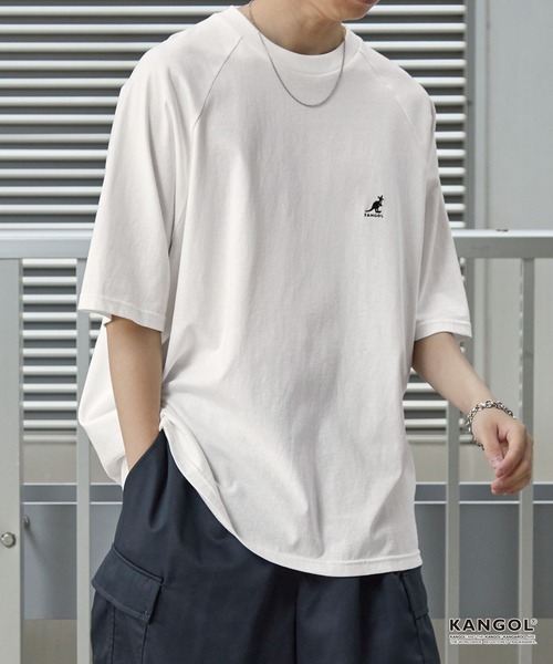 KANGOL（カンゴール）の「KANGOL / カンゴール 別注 ワンポイント ロゴ刺繍 ラグランスリーブ オーバーサイズ半袖Tシャツ（Tシャツ/カットソー・メンズ・グリーン/オフホワイト/ブラック/ブラック系/チャコール/ネイビー/ボルドー・L/M）」の2枚目の写真