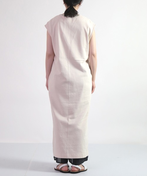 OWLEYE by domingo（アウルアイ バイドミンゴ）の「[ OWLEYE by domingo / アウルアイ ] 竹節編みコットン Vネックワンピース（ワンピース・レディース・チャコールグレー/アイボリー・FREE）」の8枚目の写真