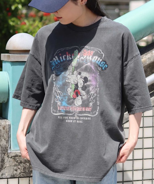 Disney（ディズニー）の「Disney/ディズニー ミッキーマウス ヴィランズ オーバーサイズ ピグメント ヴィンテージ加工 ロックテイスト 半袖Tシャツ/レディース メンズ（Tシャツ/カットソー・レディース・ブラック系/ブラック系1/ブラック系その他2/ブラック系その他3/ブラック系その他4/ブラック系その他5/ブラック系その他6/スミクロ/ブラック系その他・M/L/LL）」の12枚目の写真