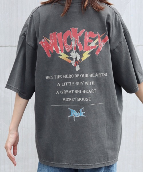 Disney（ディズニー）の「Disney/ディズニー ミッキーマウス ヴィランズ オーバーサイズ ピグメント ヴィンテージ加工 ロックテイスト 半袖Tシャツ/レディース メンズ（Tシャツ/カットソー・レディース・ブラック系/ブラック系1/ブラック系その他2/ブラック系その他3/ブラック系その他4/ブラック系その他5/ブラック系その他6/スミクロ/ブラック系その他・M/L/LL）」の15枚目の写真