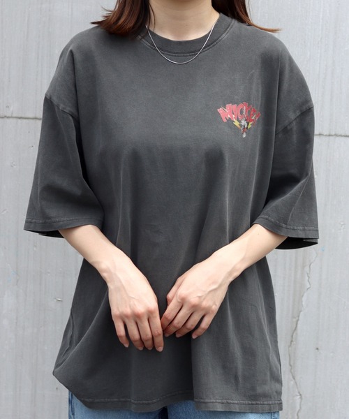 Disney（ディズニー）の「Disney/ディズニー ミッキーマウス ヴィランズ オーバーサイズ ピグメント ヴィンテージ加工 ロックテイスト 半袖Tシャツ/レディース メンズ（Tシャツ/カットソー・レディース・ブラック系/ブラック系1/ブラック系その他2/ブラック系その他3/ブラック系その他4/ブラック系その他5/ブラック系その他6/スミクロ/ブラック系その他・M/L/LL）」の14枚目の写真