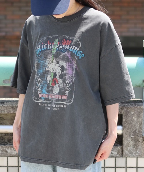 Disney（ディズニー）の「Disney/ディズニー ミッキーマウス ヴィランズ オーバーサイズ ピグメント ヴィンテージ加工 ロックテイスト 半袖Tシャツ/レディース メンズ（Tシャツ/カットソー・レディース・ブラック系/ブラック系1/ブラック系その他2/ブラック系その他3/ブラック系その他4/ブラック系その他5/ブラック系その他6/スミクロ/ブラック系その他・M/L/LL）」の18枚目の写真