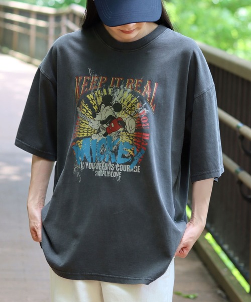 Disney（ディズニー）の「Disney/ディズニー ミッキーマウス ヴィランズ オーバーサイズ ピグメント ヴィンテージ加工 ロックテイスト 半袖Tシャツ/レディース メンズ（Tシャツ/カットソー・レディース・ブラック系/ブラック系1/ブラック系その他2/ブラック系その他3/ブラック系その他4/ブラック系その他5/ブラック系その他6/スミクロ/ブラック系その他・M/L/LL）」の21枚目の写真