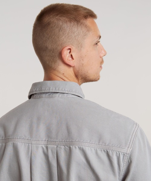 G-STAR（ジースター）の「DOUBLE POCKET RELAXED SHIRT/ショートスリーブカラーデニムシャツ（シャツ/ブラウス・メンズ・グレー・SMALL/MEDIUM/LARGE）」の2枚目の写真