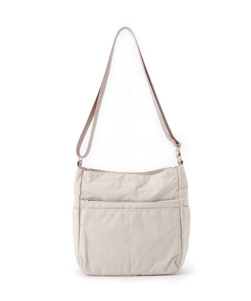 SHOO・LA・RUE（シューラルー）の「◆【撥水】10ポケスクエアショルダーバッグ（ショルダーバッグ・レディース・アイボリー/ブラック/オレンジ・00）」の7枚目の写真