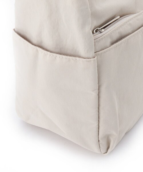 SHOO・LA・RUE（シューラルー）の「◆【撥水】10ポケスクエアショルダーバッグ（ショルダーバッグ・レディース・アイボリー/ブラック/オレンジ・00）」の16枚目の写真