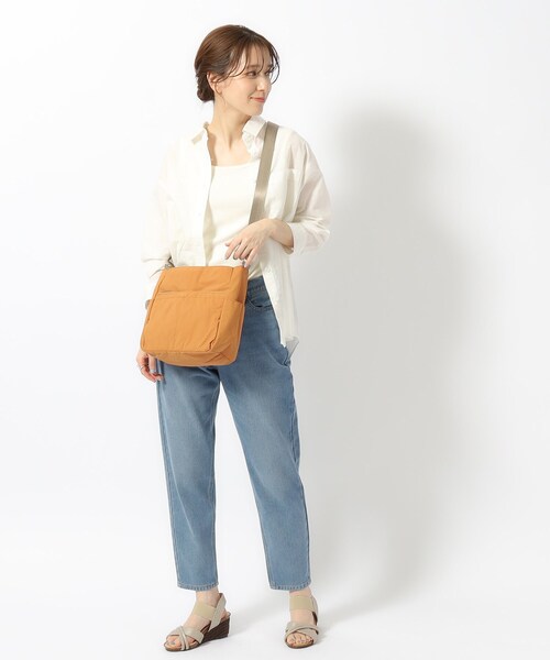 SHOO・LA・RUE（シューラルー）の「◆【撥水】10ポケスクエアショルダーバッグ（ショルダーバッグ・レディース・アイボリー/ブラック/オレンジ・00）」の20枚目の写真