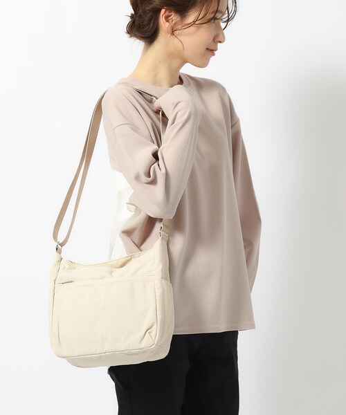 SHOO・LA・RUE（シューラルー）の「◆【撥水】10ポケスクエアショルダーバッグ（ショルダーバッグ・レディース・アイボリー/ブラック/オレンジ・00）」の21枚目の写真