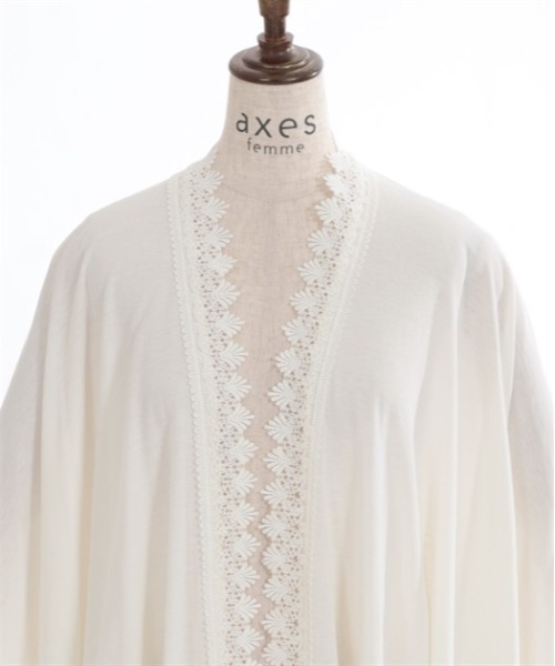 axes femme（アクシーズファム）の「バラ釦付ＵＶイレヘムポンチョ（ストール/ショール・レディース・ブラック/グレイッシュベージュ/キナリ・FREE）」の6枚目の写真