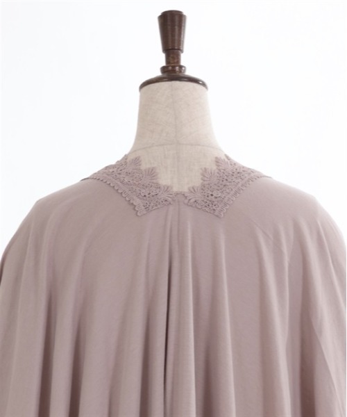 axes femme（アクシーズファム）の「バラ釦付ＵＶイレヘムポンチョ（ストール/ショール・レディース・ブラック/グレイッシュベージュ/キナリ・FREE）」の14枚目の写真