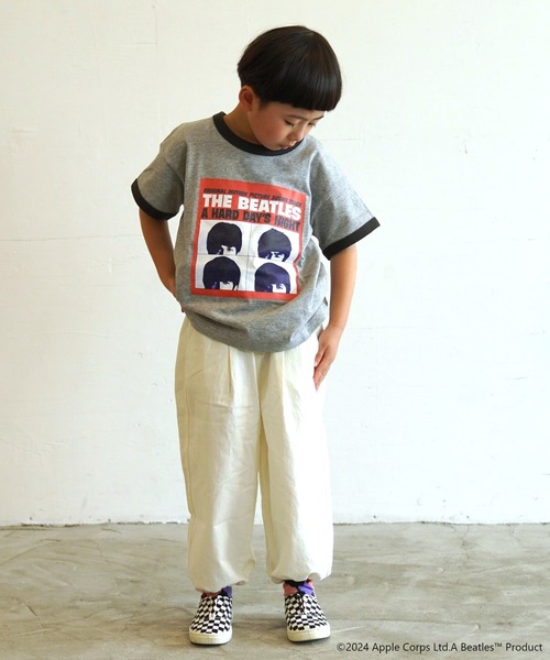 The Beatles(ザビートルズ)の「【The Beatles】別注Tシャツ(80~150cm)(Tシャツ/カットソー・キッズ・オフホワイト/杢グレー/チャコール・80/90/100/110/120/130/140/150)」の5枚目の写真