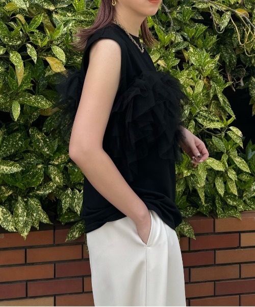 y/m by misato（イムバイミサト）の「カットチュールドッキングノースリトップス（タンクトップ・レディース・ブラック/オフホワイト・FREE）」の15枚目の写真