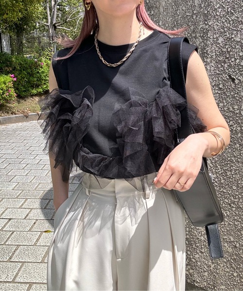 y/m by misato（イムバイミサト）の「カットチュールドッキングノースリトップス（タンクトップ・レディース・ブラック/オフホワイト・FREE）」の12枚目の写真