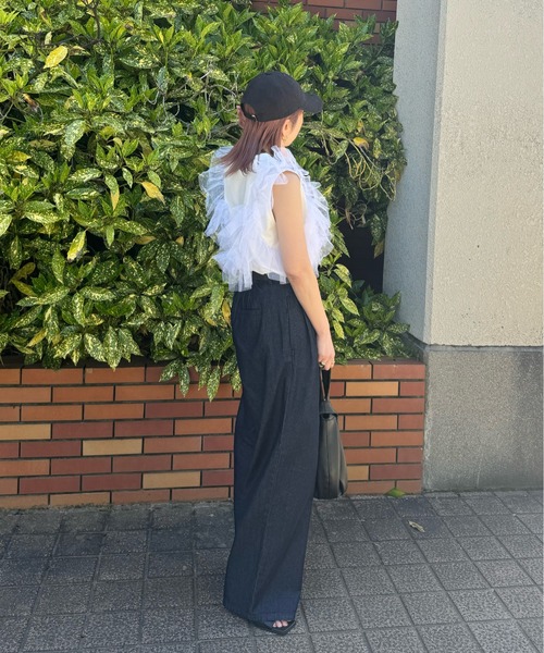 y/m by misato（イムバイミサト）の「カットチュールドッキングノースリトップス（タンクトップ・レディース・ブラック/オフホワイト・FREE）」の18枚目の写真