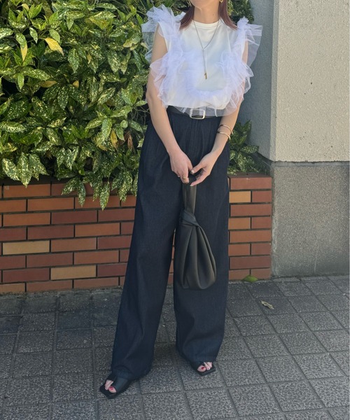 y/m by misato（イムバイミサト）の「カットチュールドッキングノースリトップス（タンクトップ・レディース・ブラック/オフホワイト・FREE）」の20枚目の写真