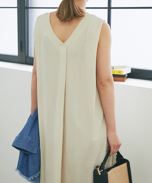 un dix cors(アンディコール)の「2WAY肩タックノースリワンピース(ワンピース・レディース・ブラック/ライトベージュ・FREE)」の20枚目の写真