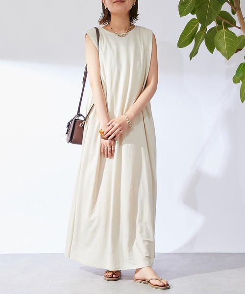 un dix cors(アンディコール)の「2WAY肩タックノースリワンピース(ワンピース・レディース・ブラック/ライトベージュ・FREE)」の11枚目の写真