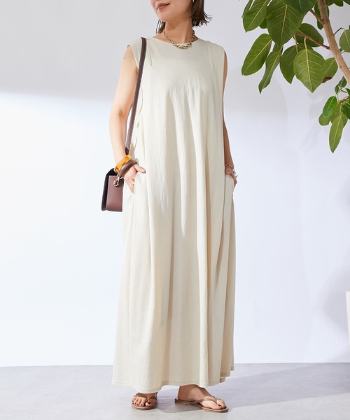 un dix cors(アンディコール)の「2WAY肩タックノースリワンピース(ワンピース・レディース・ブラック/ライトベージュ・FREE)」の10枚目の写真